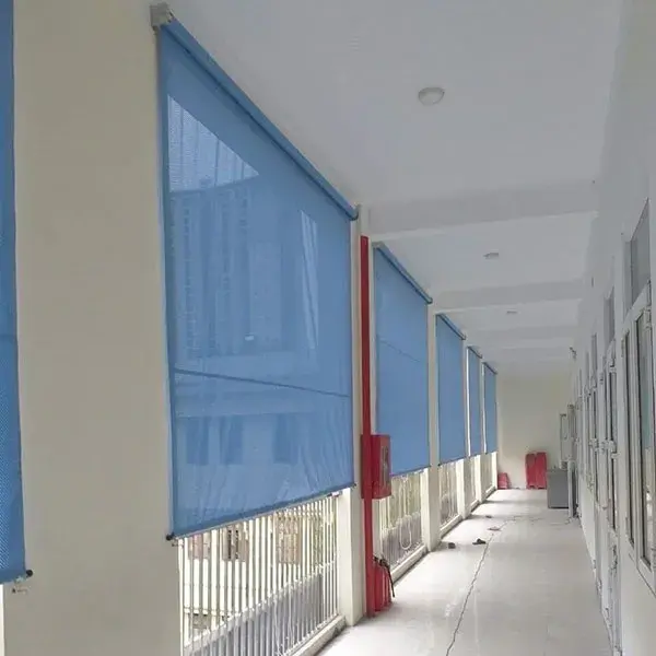 Bạt che nắng mưa tự cuốn giá rẻ siêu bền