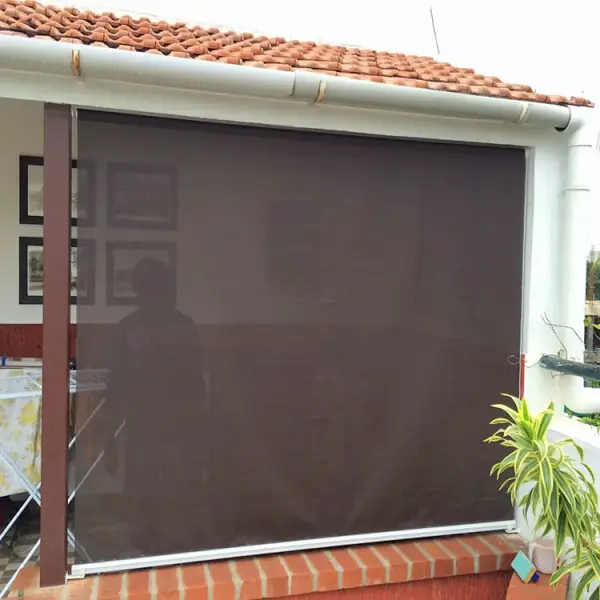 Bạt che nắng mưa tự cuốn giá rẻ siêu bền